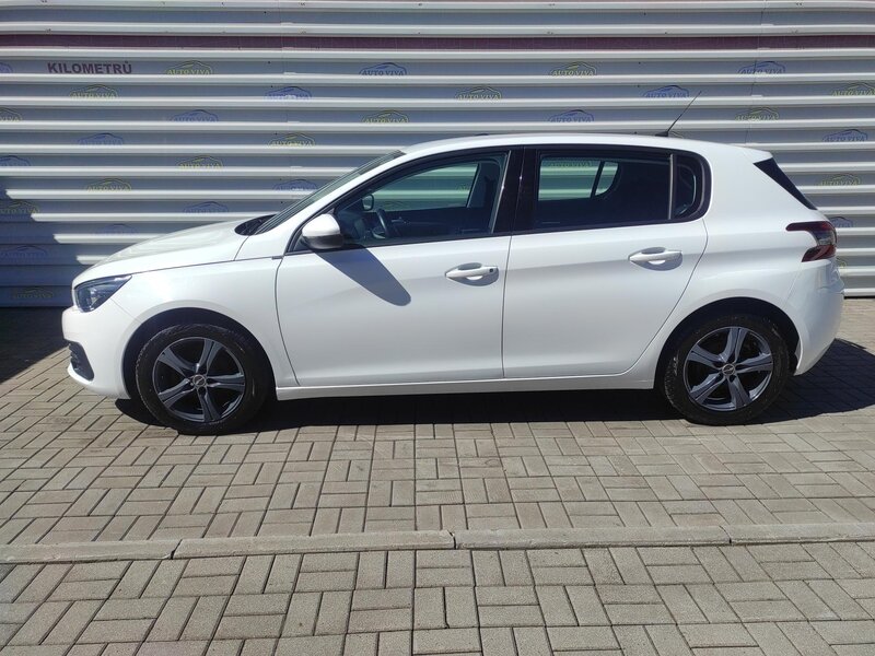 Peugeot - 308 - 1,2 PureTech 81kw,Po SERVISU!!