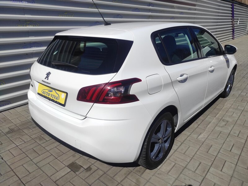 Peugeot - 308 - 1,2 PureTech 81kw,Po SERVISU!!