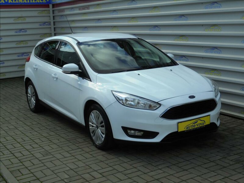 Ford - Focus - 1,0 i EcoBoost TREND,ČR,Servis