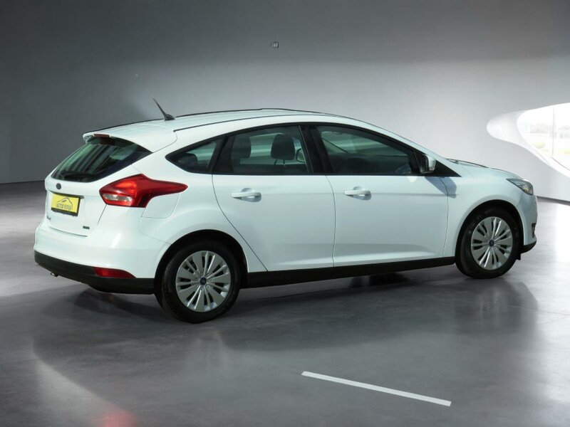 Ford - Focus - 1,0 i EcoBoost TREND,ČR,Servis