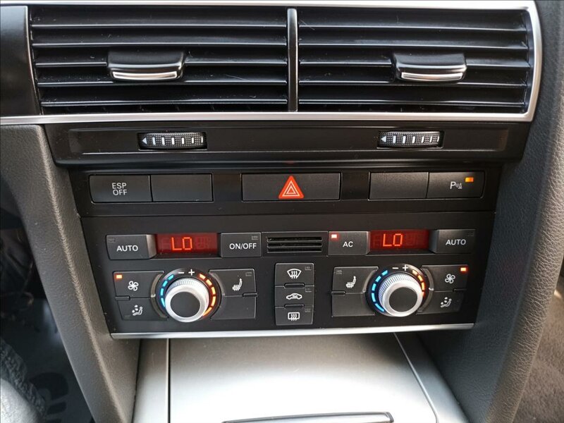 Audi - A6 - 3,0 TDi Avant,4x4,DSG,Navi,Xen