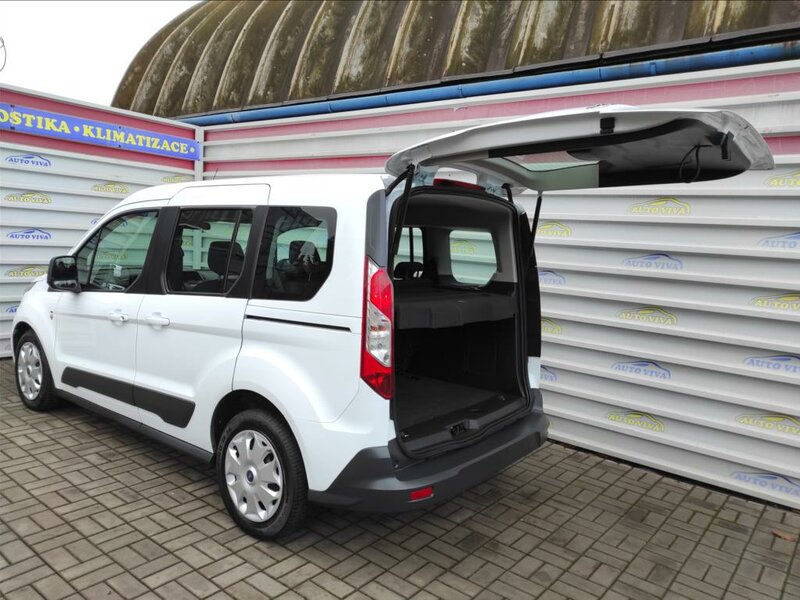 Ford - Tourneo Connect - 1,5 TDCi Trend,ČR,1Maj,Temp.