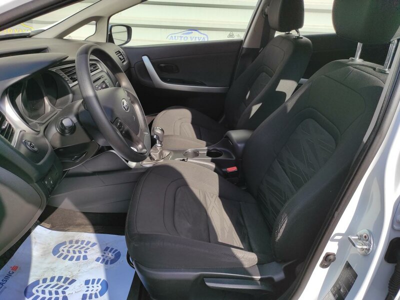 Kia - Ceed - 1,4 CRDi ČR, Top KM!!
