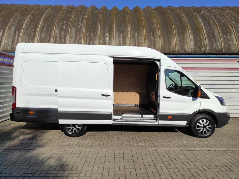 Ford - Transit - 2,0 TDCi L4H3 JUMBO,Tažné,ČR