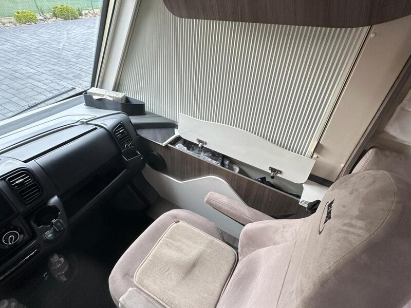 McLouis - Ostatní - NEVIS 870 ČR, AUTOMAT!