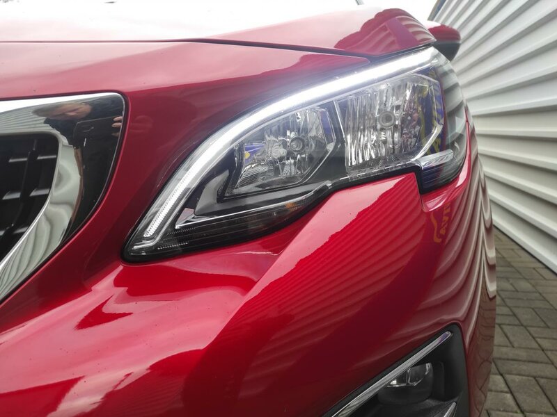 Peugeot - 5008 - 1,2PureTech 7 míst, AT, TOP KM