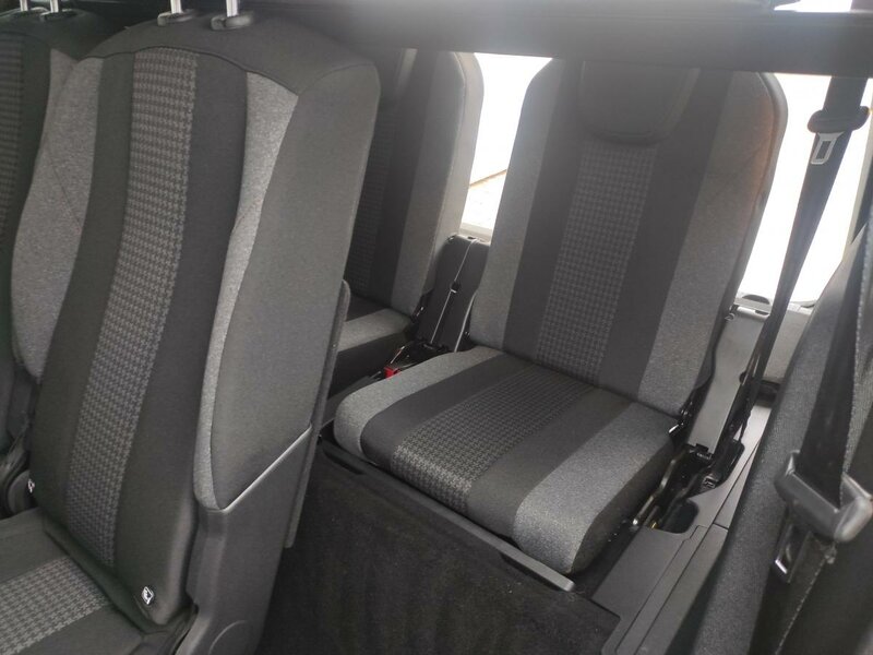 Peugeot - 5008 - 1,2PureTech 7 míst, AT, TOP KM