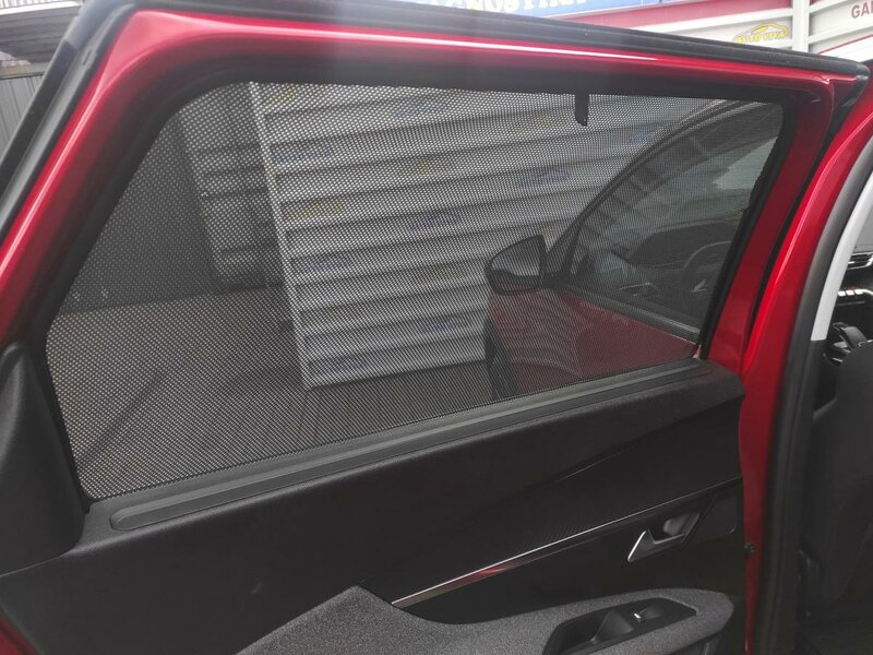 Peugeot - 5008 - 1,2PureTech 7 míst, AT, TOP KM