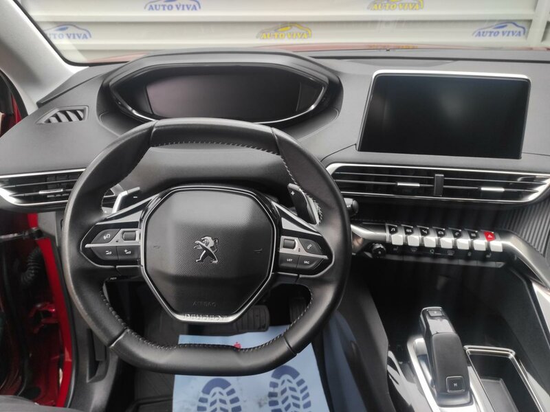 Peugeot - 5008 - 1,2PureTech 7 míst, AT, TOP KM