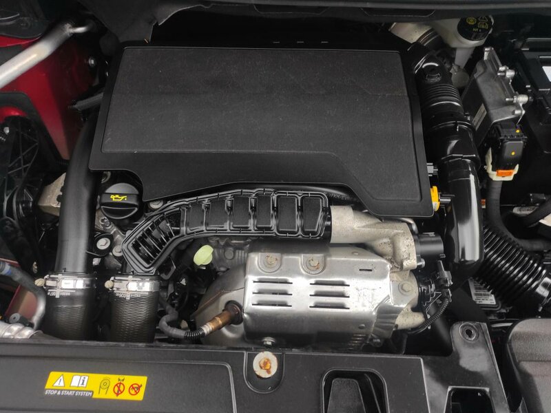 Peugeot - 5008 - 1,2PureTech 7 míst, AT, TOP KM