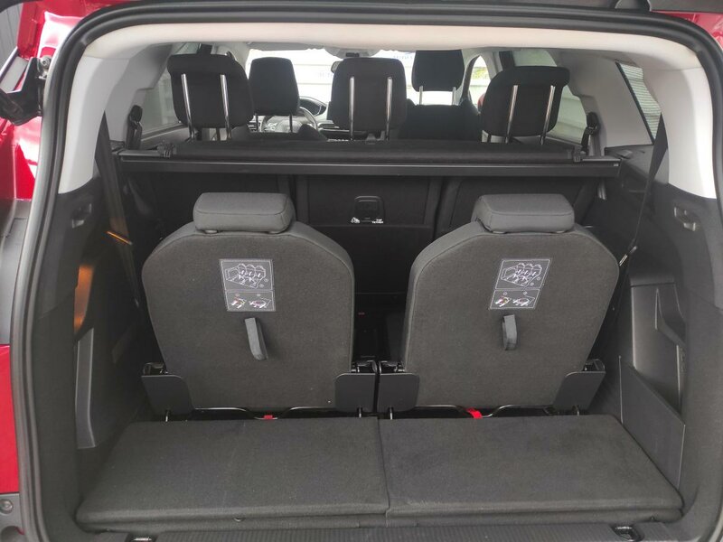 Peugeot - 5008 - 1,2PureTech 7 míst, AT, TOP KM