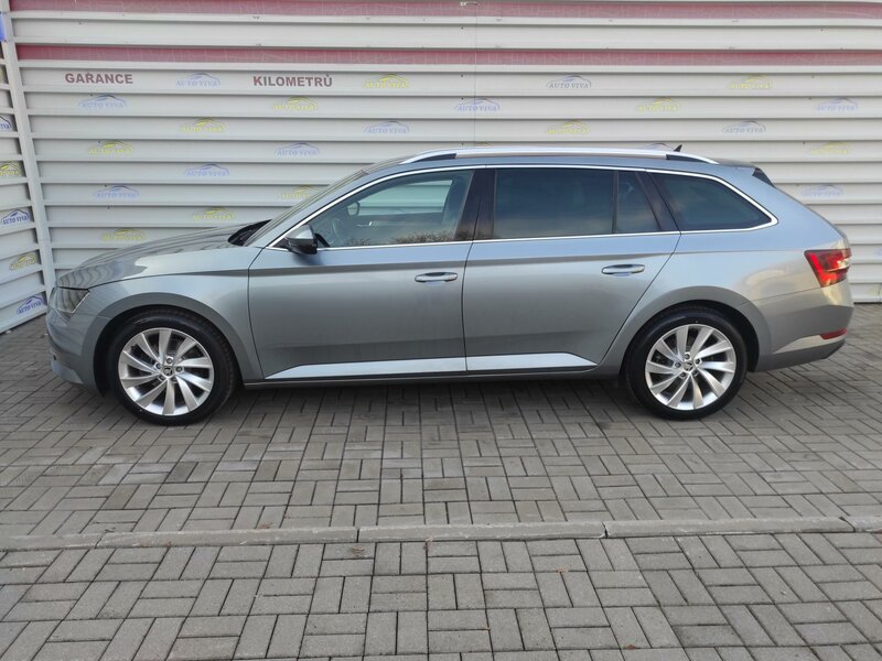 Škoda - Superb - 2,0TDi 110kW, DSG, STYLE, ČR