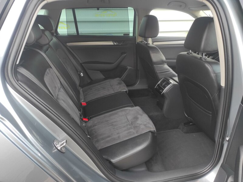 Škoda - Superb - 2,0TDi 110kW, DSG, STYLE, ČR