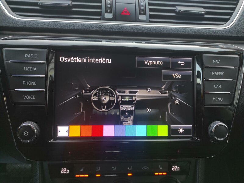 Škoda - Superb - 2,0TDi 110kW, DSG, STYLE, ČR