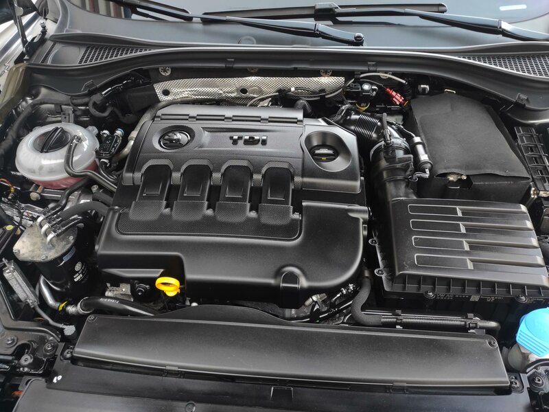 Škoda - Superb - 2,0TDi 110kW, DSG, STYLE, ČR