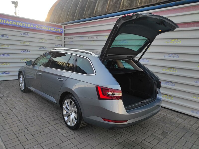 Škoda - Superb - 2,0TDi 110kW, DSG, STYLE, ČR