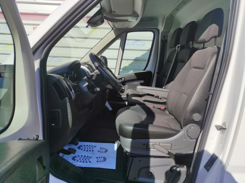 Citroën - Jumper - 2,2BlueHDi L3H2 PLUS,ČR,1. Maj