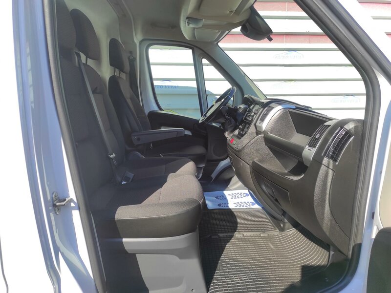 Citroën - Jumper - 2,2BlueHDi L3H2 PLUS,ČR,1. Maj