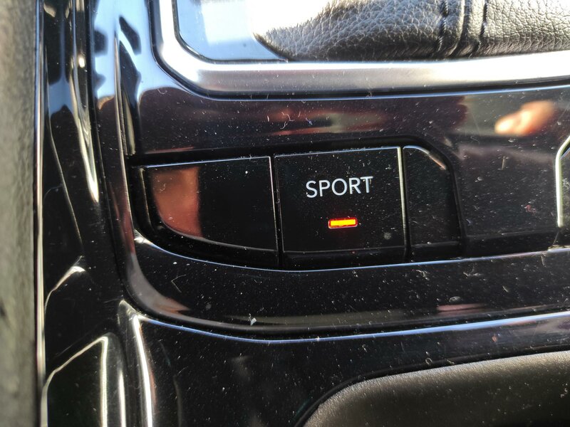 Jeep - Compass - 1,3GSE DDCT AT, LIMITED, ČR