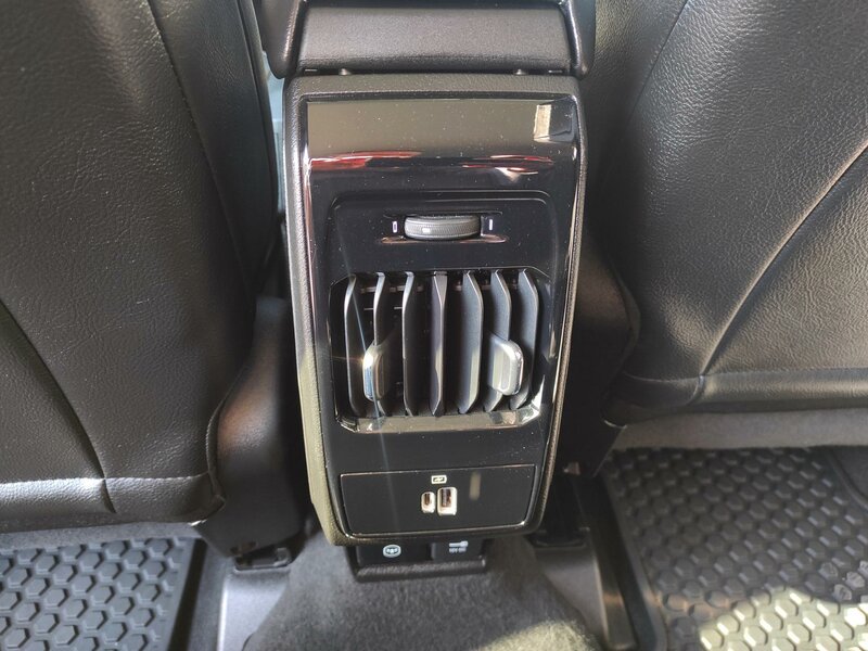 Jeep - Compass - 1,3GSE DDCT AT, LIMITED, ČR