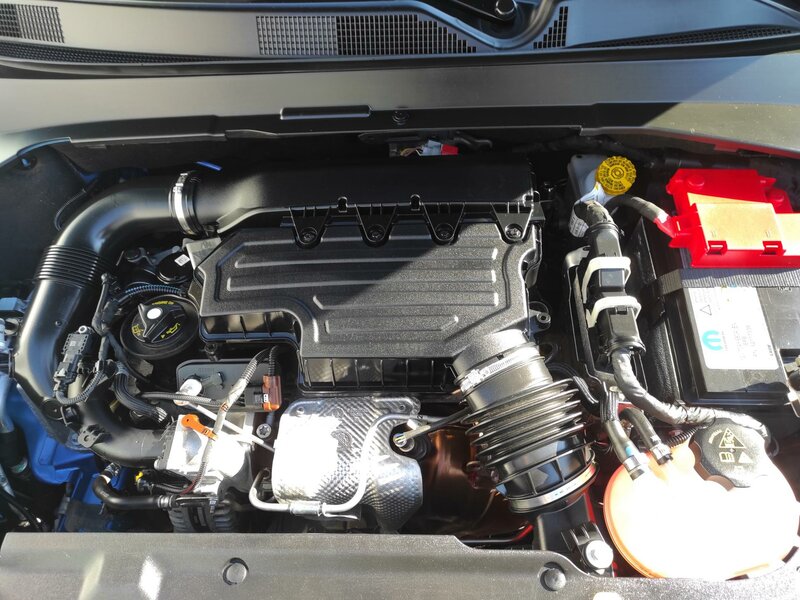 Jeep - Compass - 1,3GSE DDCT AT, LIMITED, ČR
