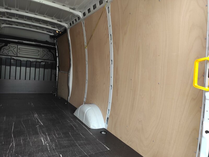 Iveco - Daily - 35S16V 4100mm H2 MAXI, ČR
