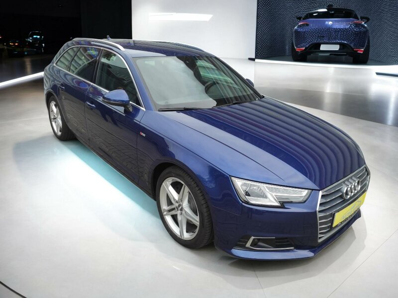 Audi - A4 - 2,0TDI S-Line, 140kw, Automat