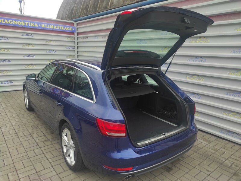 Audi - A4 - 2,0TDI S-Line, 140kw, Automat