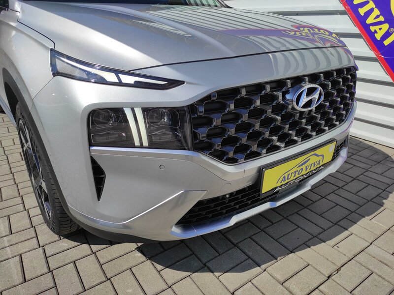 Hyundai - Santa Fe - 2,2CRDi 4x4, AT, 7 míst, Style
