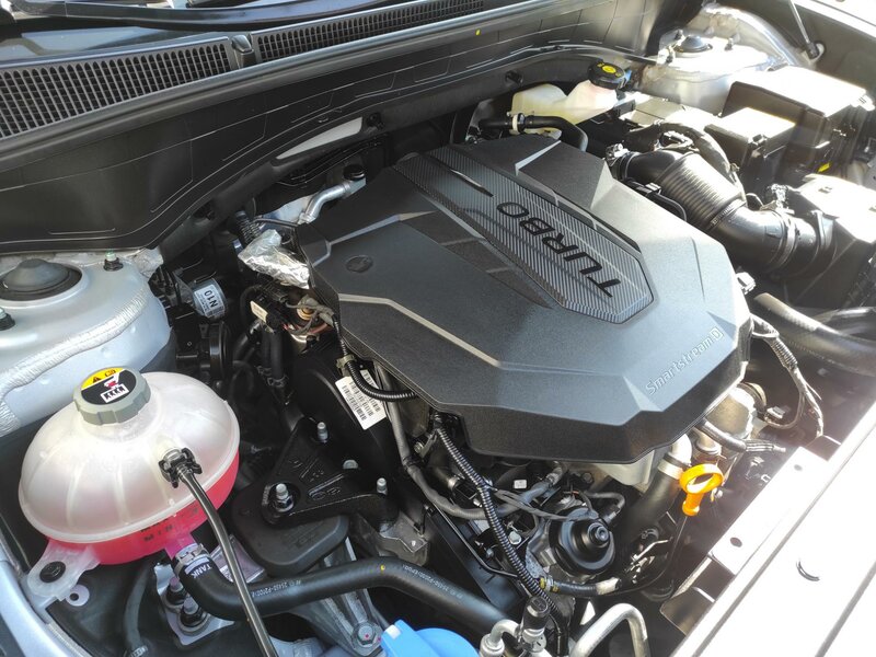 Hyundai - Santa Fe - 2,2CRDi 4x4, AT, 7 míst, Style