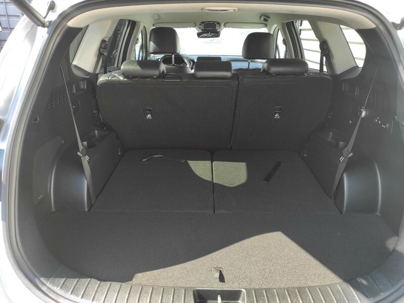 Hyundai - Santa Fe - 2,2CRDi 4x4, AT, 7 míst, Style