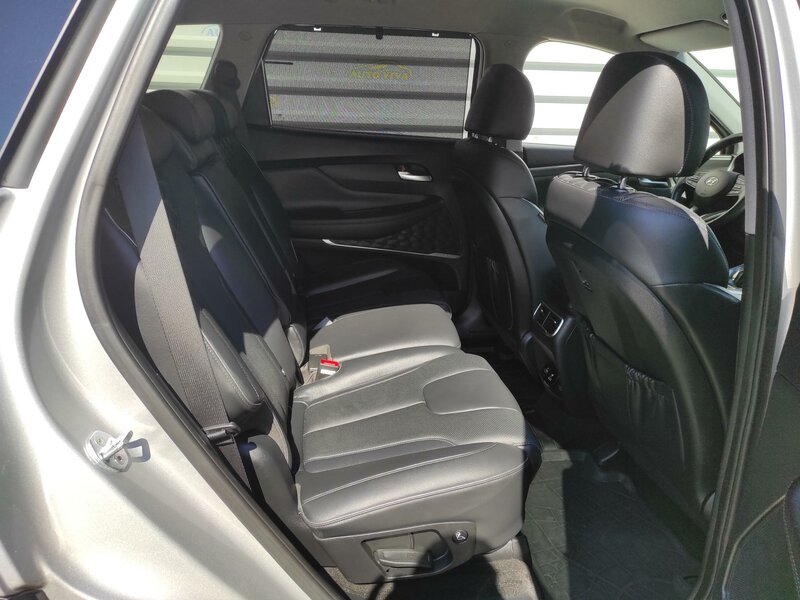 Hyundai - Santa Fe - 2,2CRDi 4x4, AT, 7 míst, Style