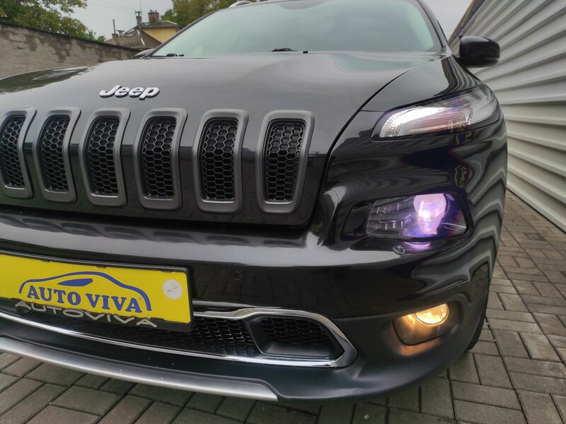Jeep - Cherokee - 2,2M-Jet 4x4, AT, NAVI, Tažné!