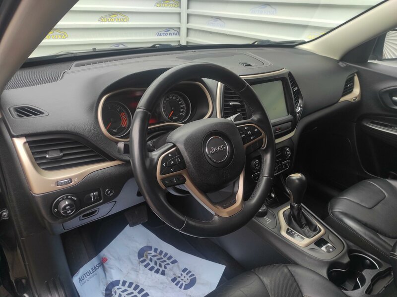 Jeep - Cherokee - 2,2M-Jet 4x4, AT, NAVI, Tažné!