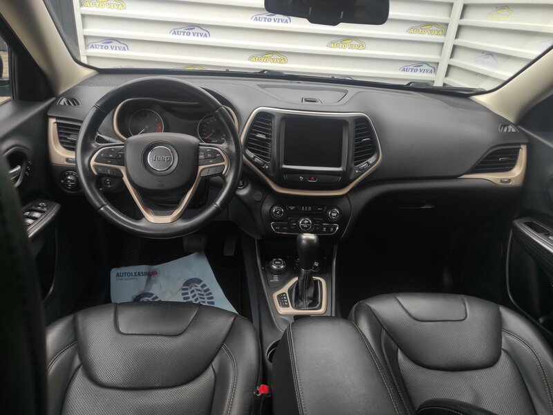 Jeep - Cherokee - 2,2M-Jet 4x4, AT, NAVI, Tažné!