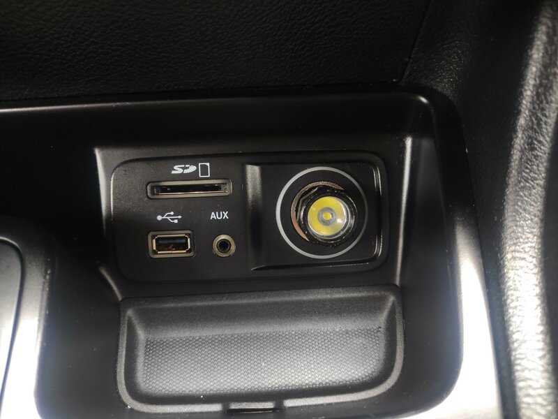 Jeep - Cherokee - 2,2M-Jet 4x4, AT, NAVI, Tažné!