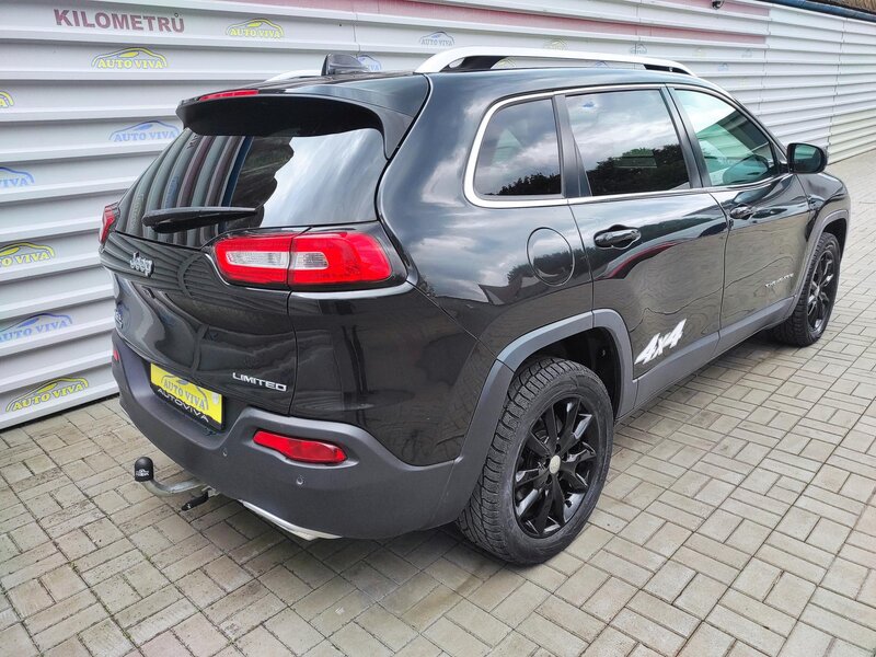 Jeep - Cherokee - 2,2M-Jet 4x4, AT, NAVI, Tažné!