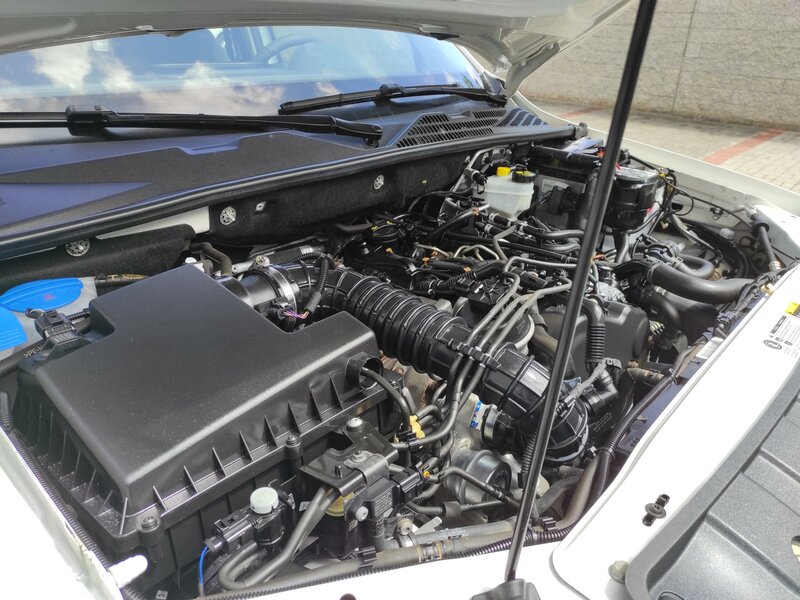 Volkswagen - Amarok - 2,0TDi 4x4, ČR, Klima, Tažné!