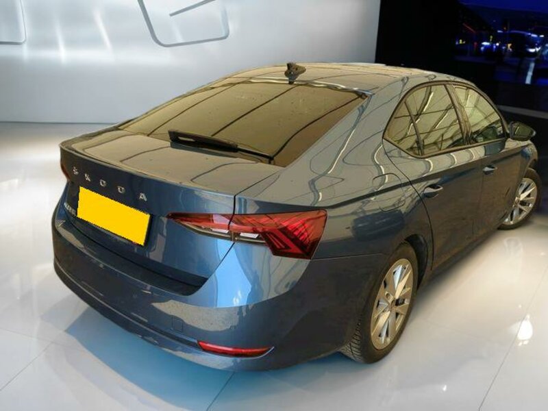 Škoda - Octavia - 2,0TDi 110kW,DSG,Ambition,