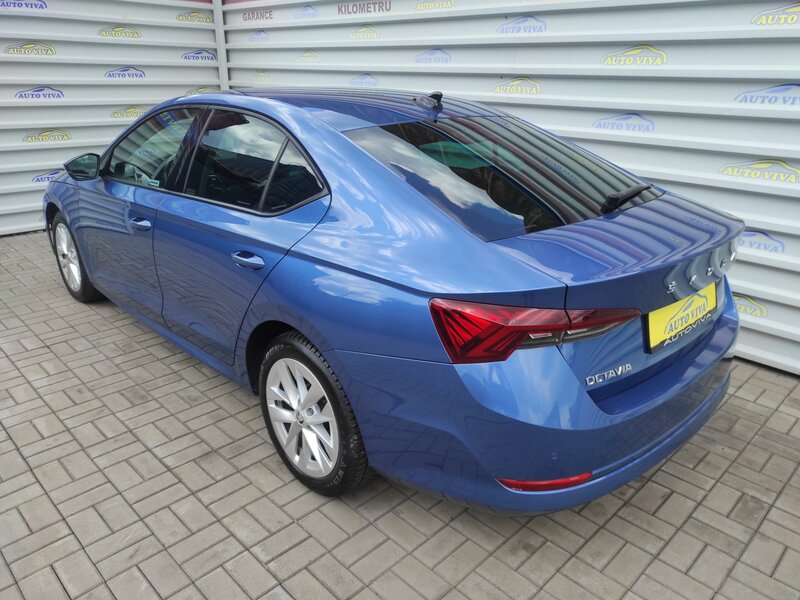 Škoda - Octavia - 2,0TDi 110kW,DSG,Ambition,