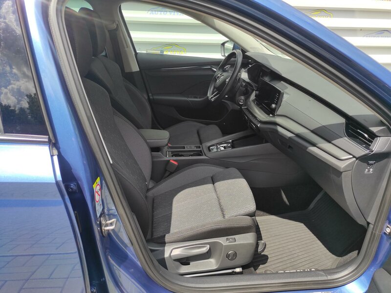 Škoda - Octavia - 2,0TDi 110kW,DSG,Ambition,