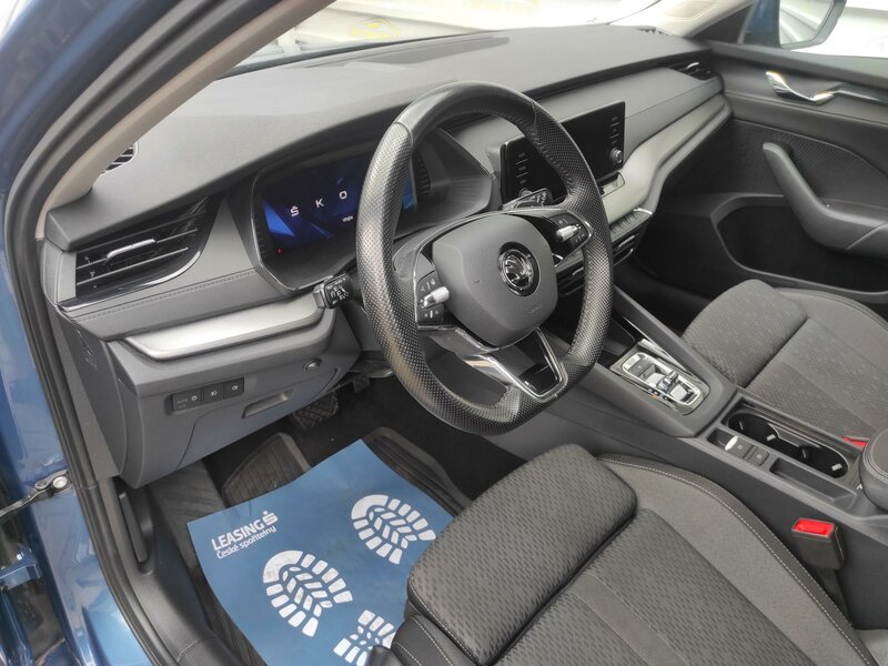 Škoda - Octavia - 2,0TDi 110kW,DSG,Ambition,