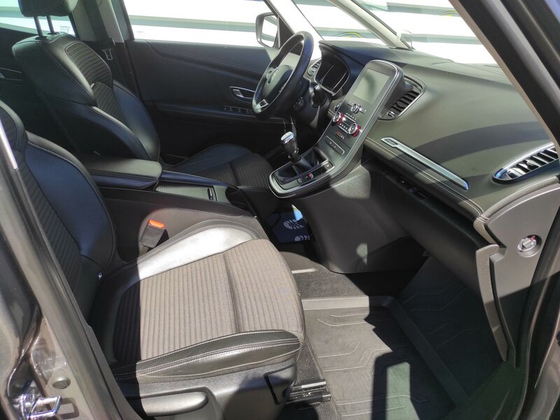 Renault - Grand Scénic - 1,8dCi Blue, 110kw, Intens, ČR