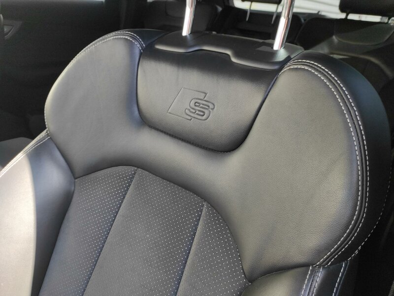 Audi - Q7 - 3,0TDi 4x4,Sline,7 míst,Tažné