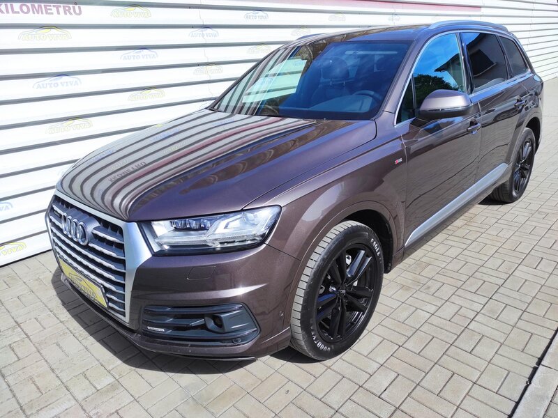 Audi - Q7 - 3,0TDi 4x4,Sline,7 míst,Tažné
