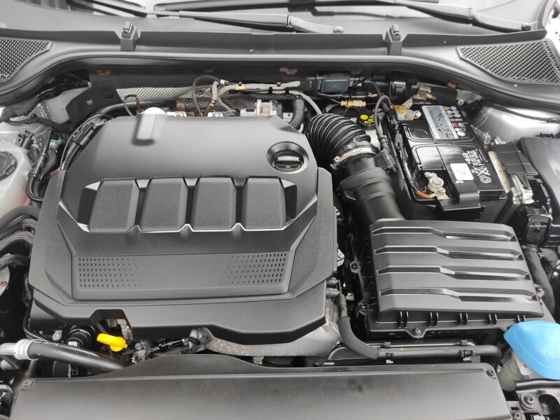 Škoda - Octavia - 2.0TDI 85kw AMBITION