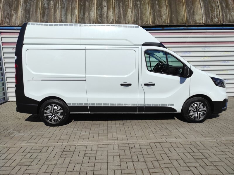 Renault - Trafic - L2H2  2.0 Blue dCi 150