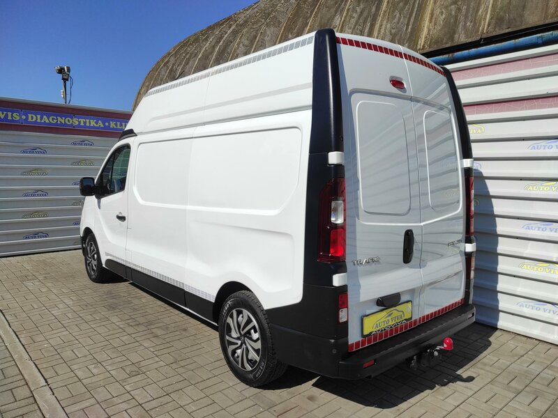 Renault - Trafic - L2H2  2.0 Blue dCi 150