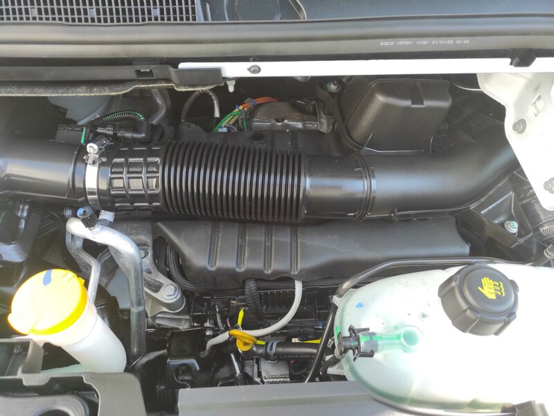 Renault - Trafic - L2H2  2.0 Blue dCi 150