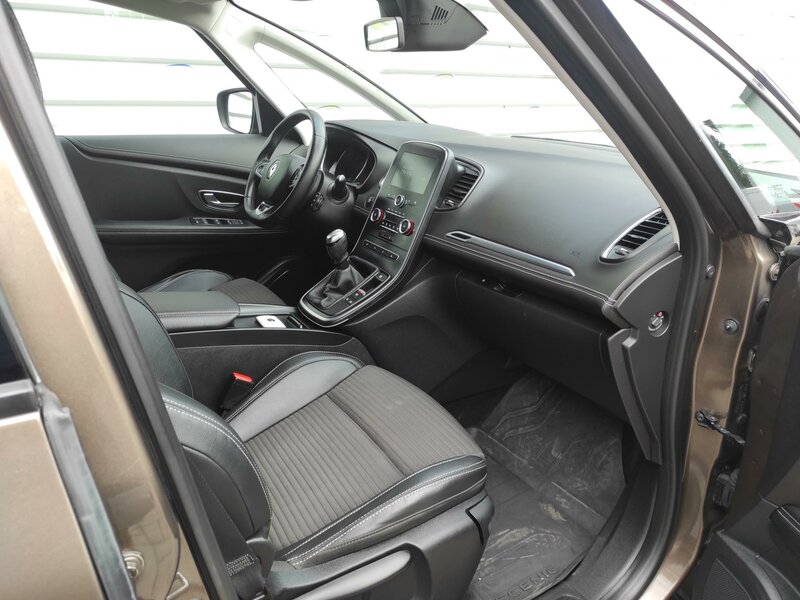 Renault - Grand Scénic - 1.3 TCe 117 KW